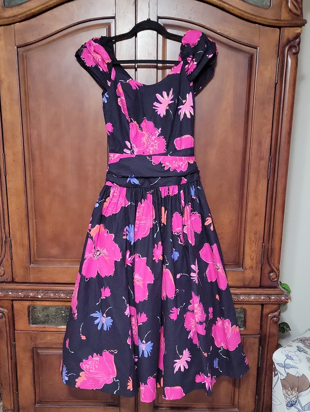 Laura Ashley Vintage Women's US 8 Black Pink Floral Dress Made In Great Britain